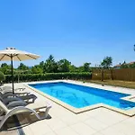 Hébergement de vacances Santa Domenica