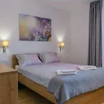 Hébergement de vacances Santa Domenica *